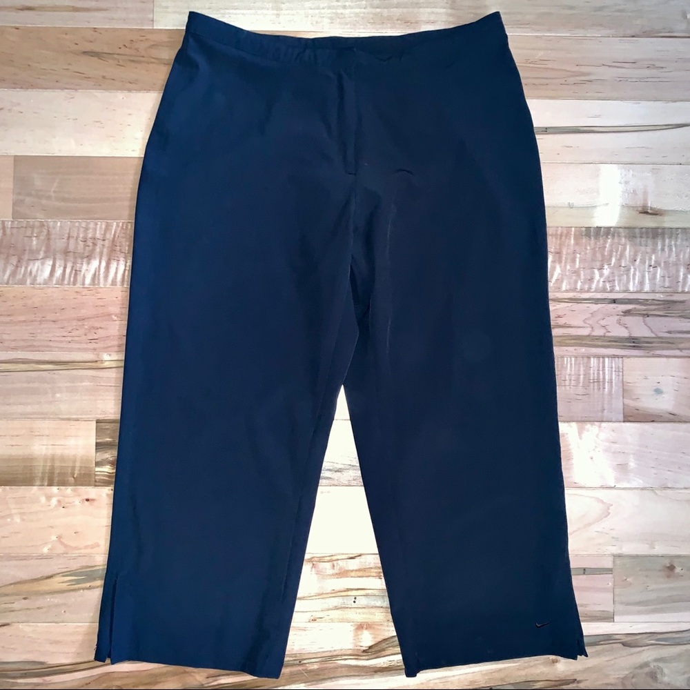 Nike Black Dri-FIT Loose Capri Pants M